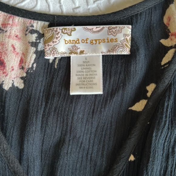 Band of Gypsies Floral Mini Dress - Picture 2 of 6